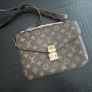 Elegant Designer Monogram Messenger Bag in Brown